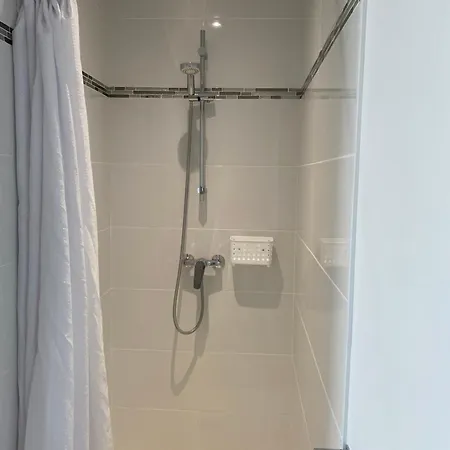 D'hotes Pres De La 波尔尼谢